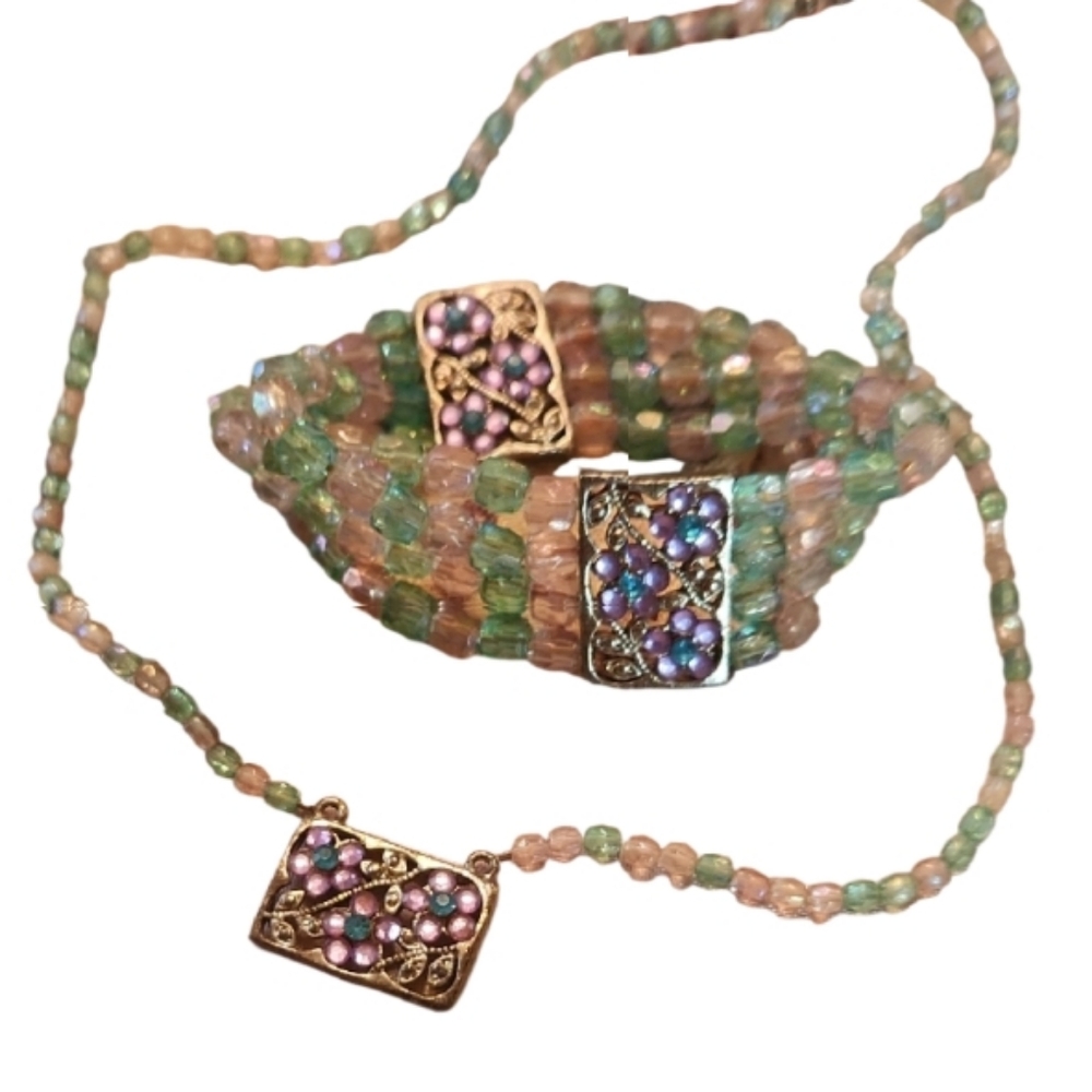 Vtg Claires Y2k 90s Elegant Beaded Jewelry Set with Floral Accents